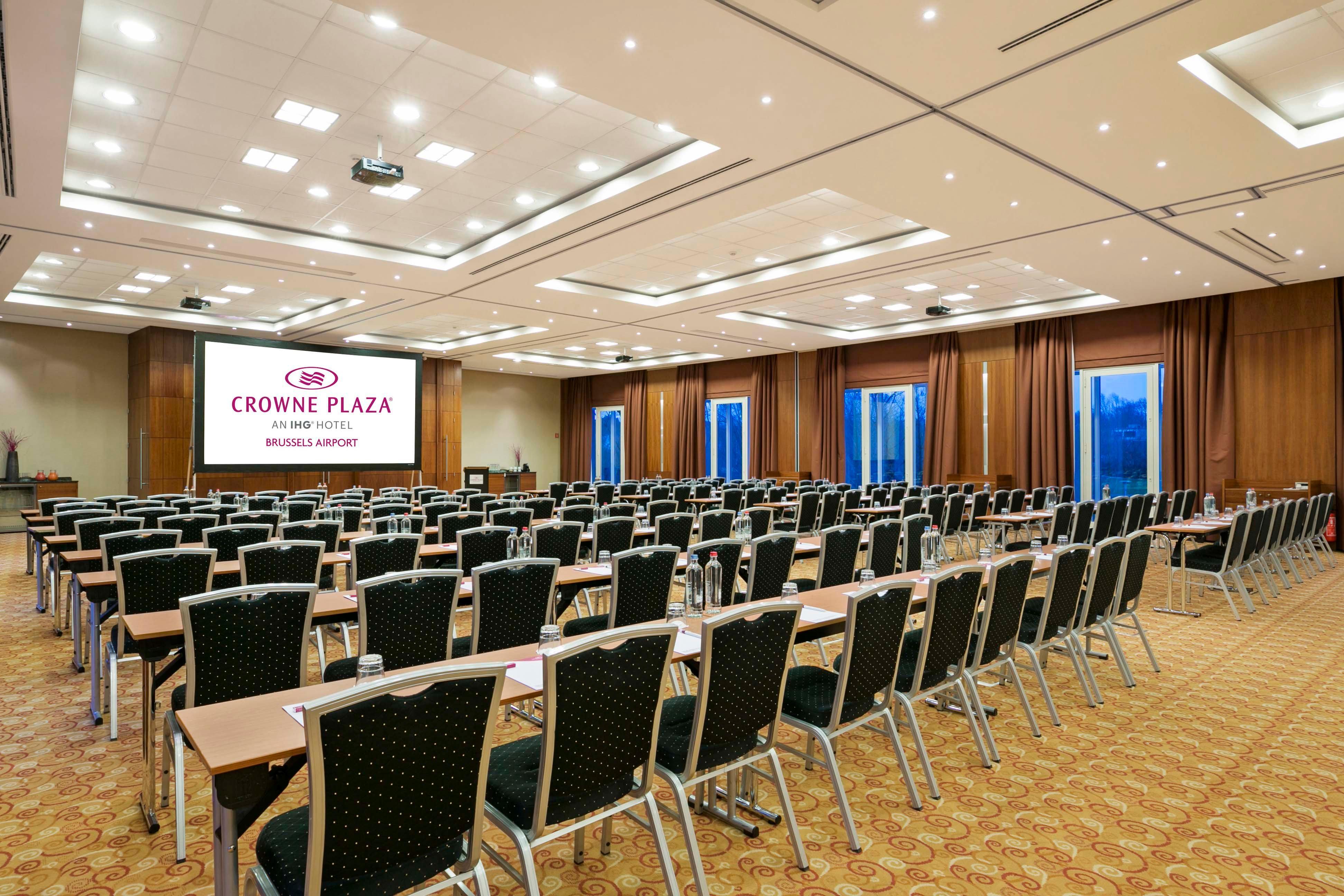 Hotel Crowne Plaza Brussels Airport By Ihg Zaventem Exterior foto